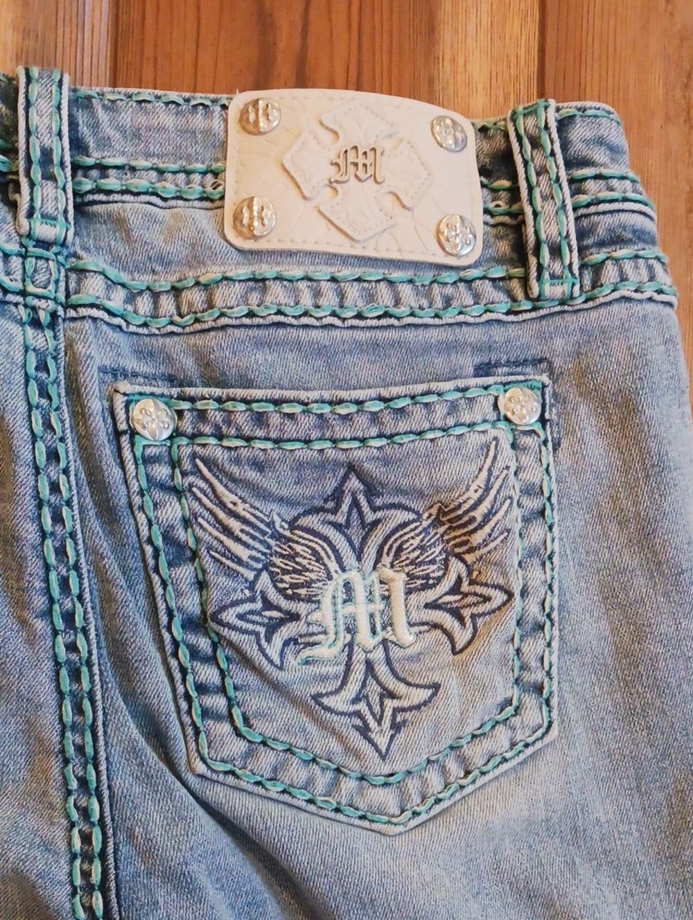 Miss Me Los Angeles Women's Light Blue Boot Cut Jeans with Mint Stitching 28